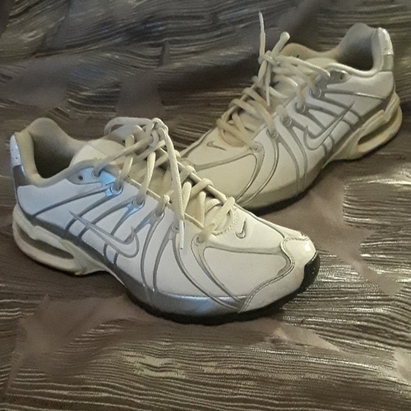 Nike Shoes - Air Max